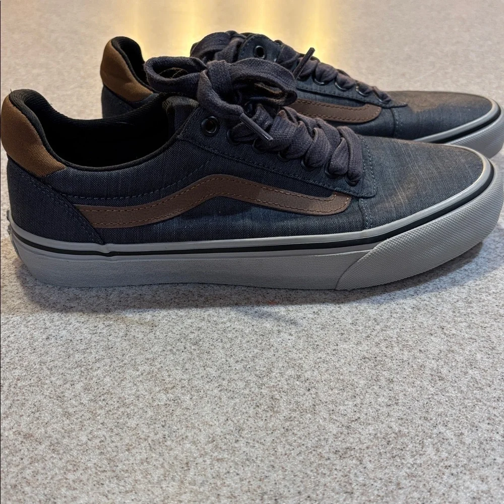 Vans Ward Deluxe Skate Sneakers Gray Brown Ortholite Comfort Men's 8.5